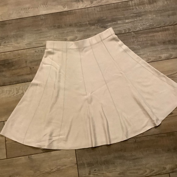 Nic & Zoe Cream Midi Skirt Size Medium - Picture 2 of 4